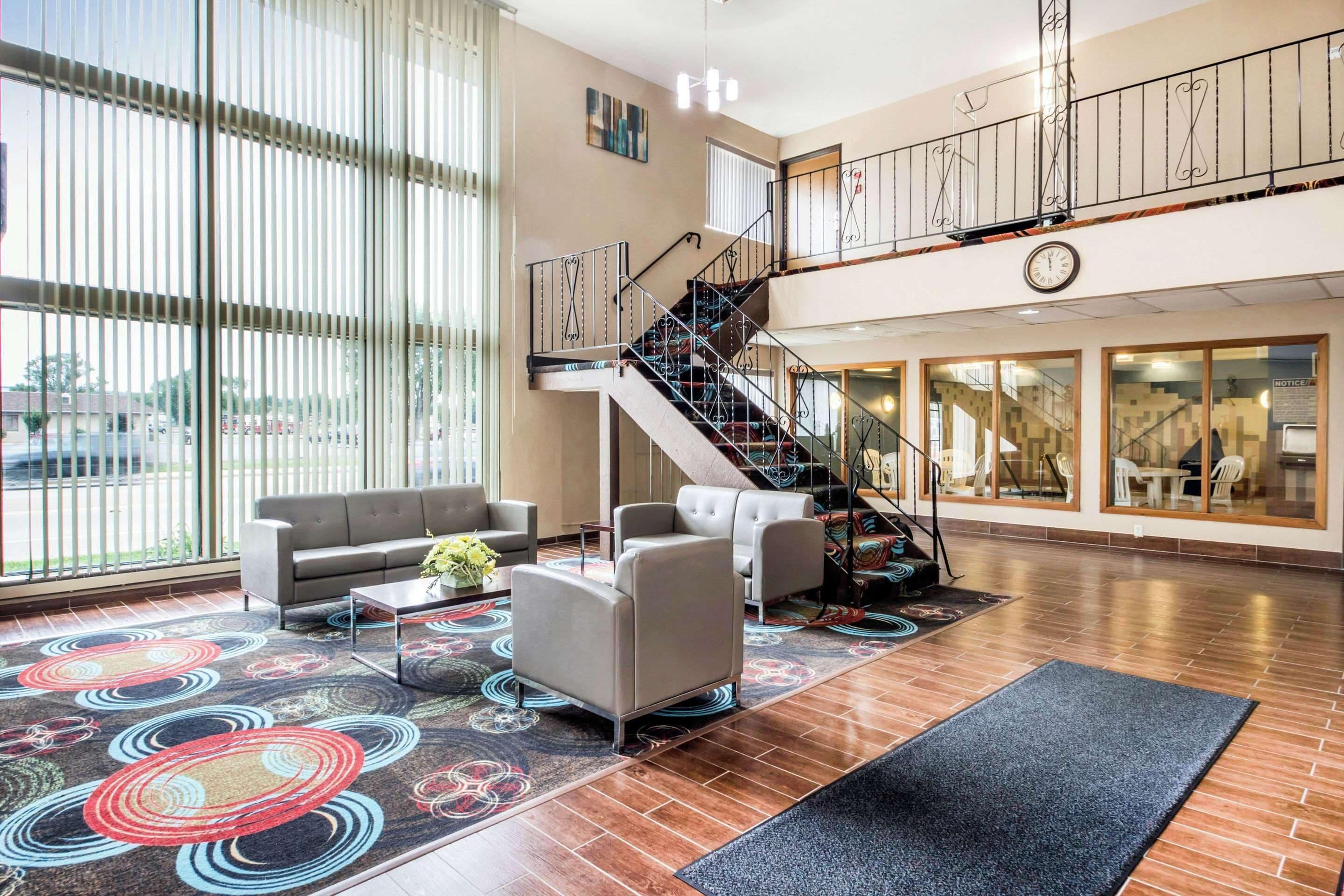 5 Best Airport Hotels in La Crosse for Stress-Free Stays