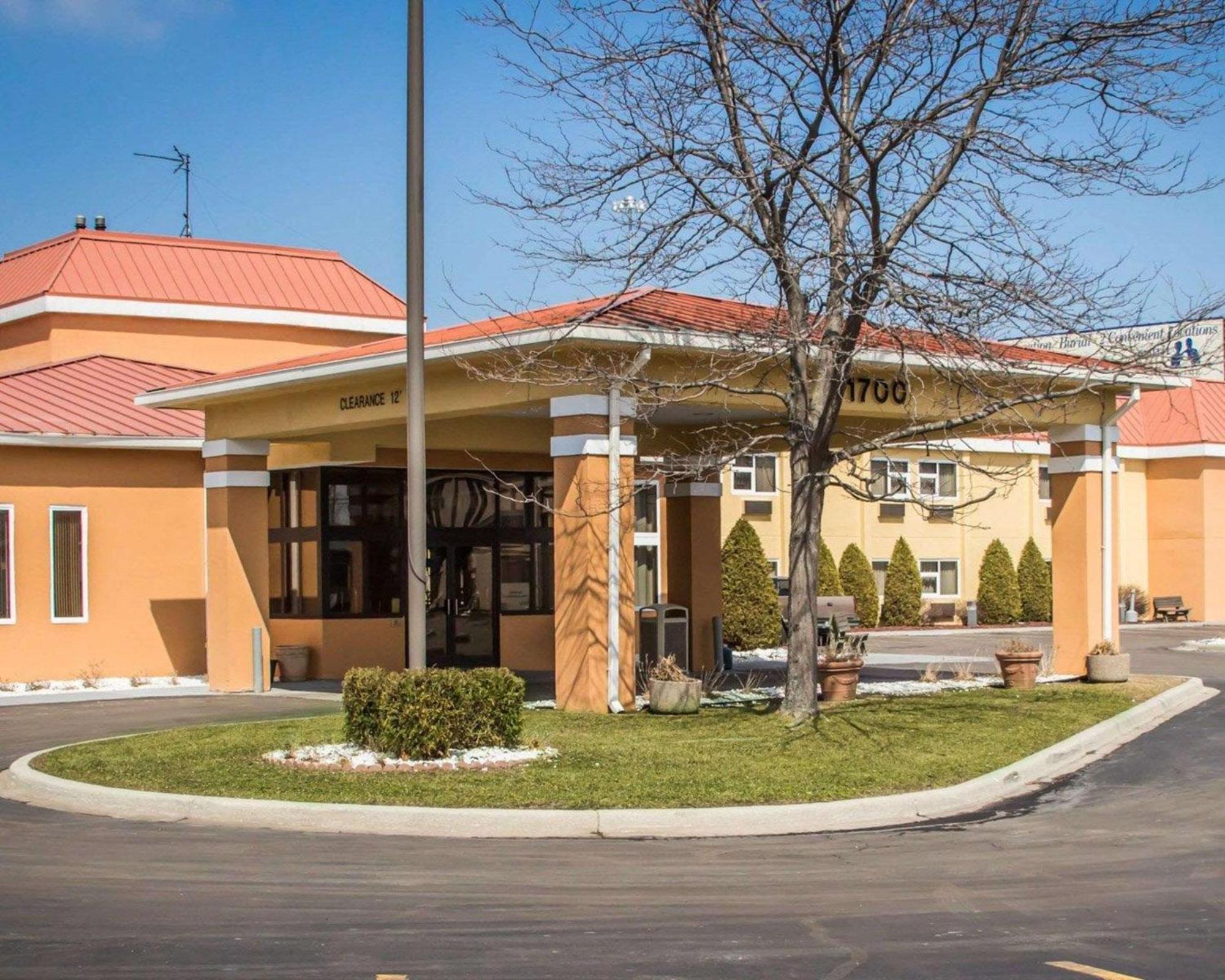 4 Golf Hotels in Detroit Metropolitan Area for Every Handicap