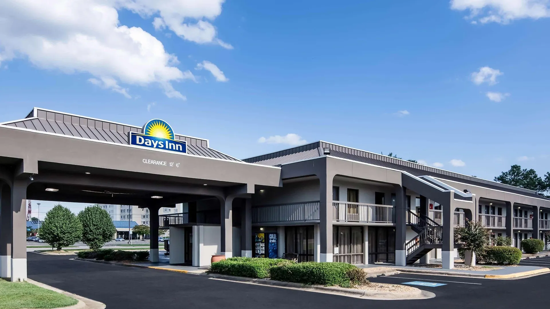 5 Budget Hotels Near Putt Putt of Wilson Worth Booking