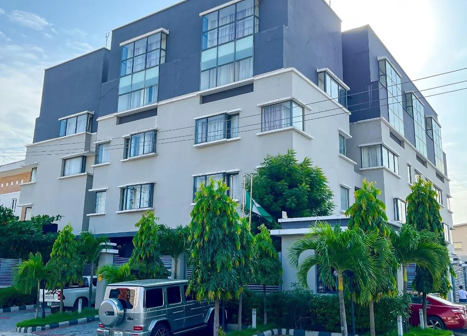 Staying Near Freedom Park Lagos: 8 Spa Hotels Compared